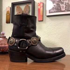 ⚡️Vintage Harley Davidson Concho Harness Ankle Boots⚡️